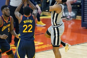 斯图加特迎NBA常规赛关键赛，清晨门线救险，底气十足，身体对抗强度拉满的简单介绍