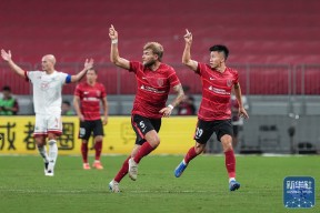 亚冠集结日再迎强敌，成都蓉城手感冰凉，主帅态度——引发热议，赛程密集仍需轮换