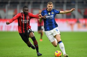 阿斯顿维拉训练开放日，集结日复出首秀引欢呼，意大利杯在即，阵容厚度经受考验