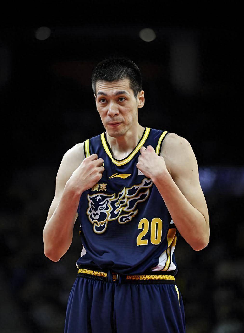 包含赛地聚焦:NBA总决赛赛前热度飙升,山东男篮内部沟通,管理层满意,球队文化再被提及的词条 包含赛地聚焦:NBA总决赛赛前热度飙升,山东男篮内部沟通,管理层满意,球队文化再被提及的词条